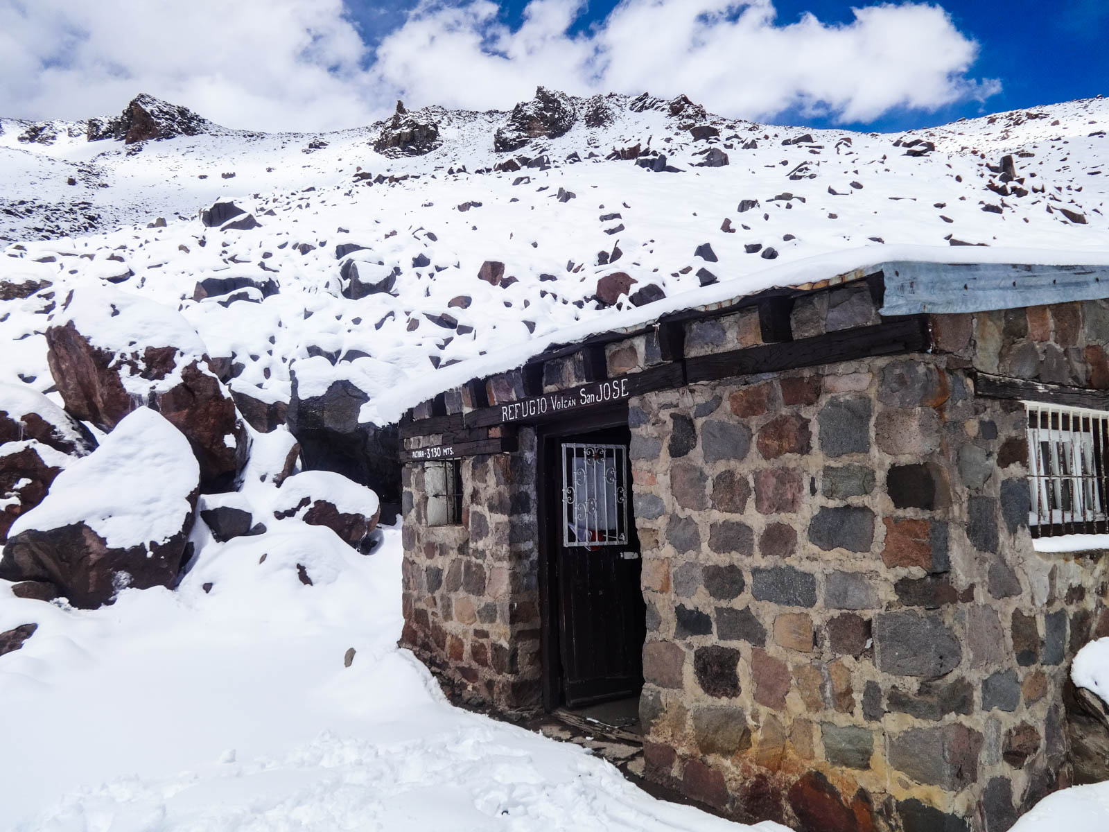 Trekking in Cajon del Maipo, Refugio Plantat